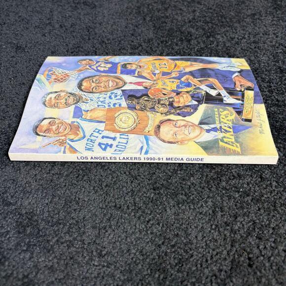 Los Angeles Lakers Vintage Media Guide 1990-1991 - Basketball Ephemera - Magic - Picture 2 of 7